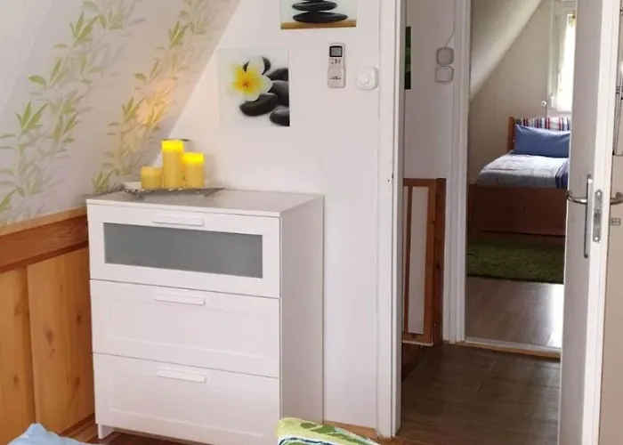 Schoenes 500 M Vom Freistrand Am Balaton *