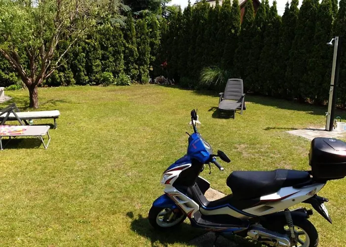 Schoenes 500 M Vom Freistrand Am Balaton * Balatonmariafurdo